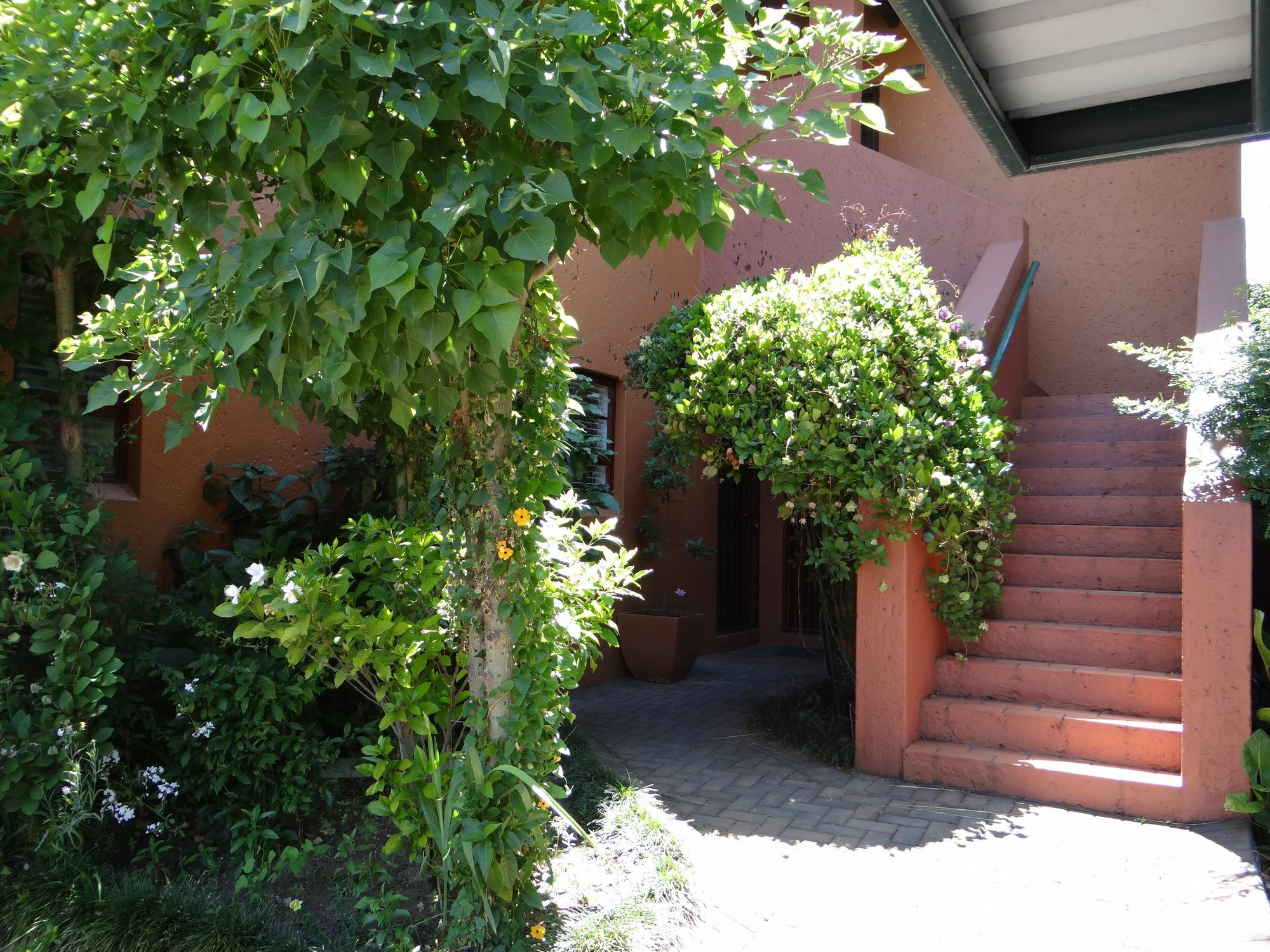Singati Sands Sunninghill Sandton Exterior foto